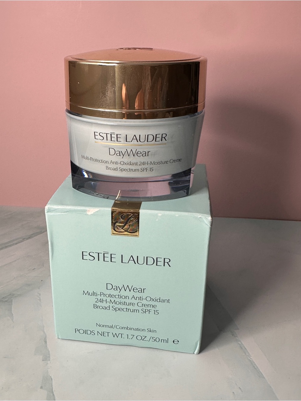 Estee Lauder DayWear Moisture Creme in Mint Jar with Gold Lid